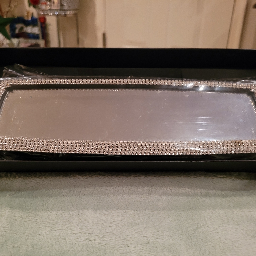 DIAMOND ENCRUSTED REAR VIEW MIRROR COVER
